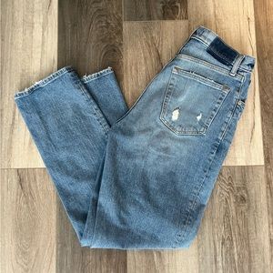 Abercrombie 90’s Straight Ultra High Rise Jean (Curve Love)